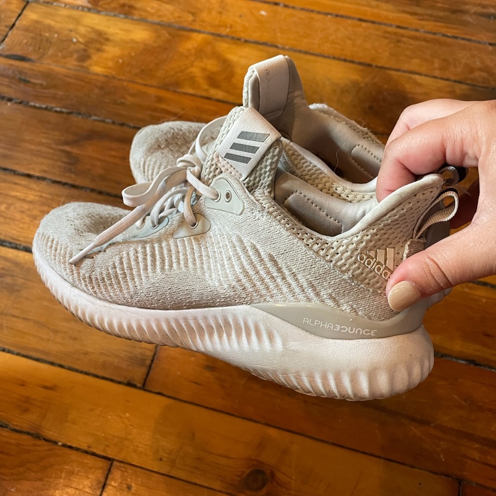 AlohaBounce Adidas